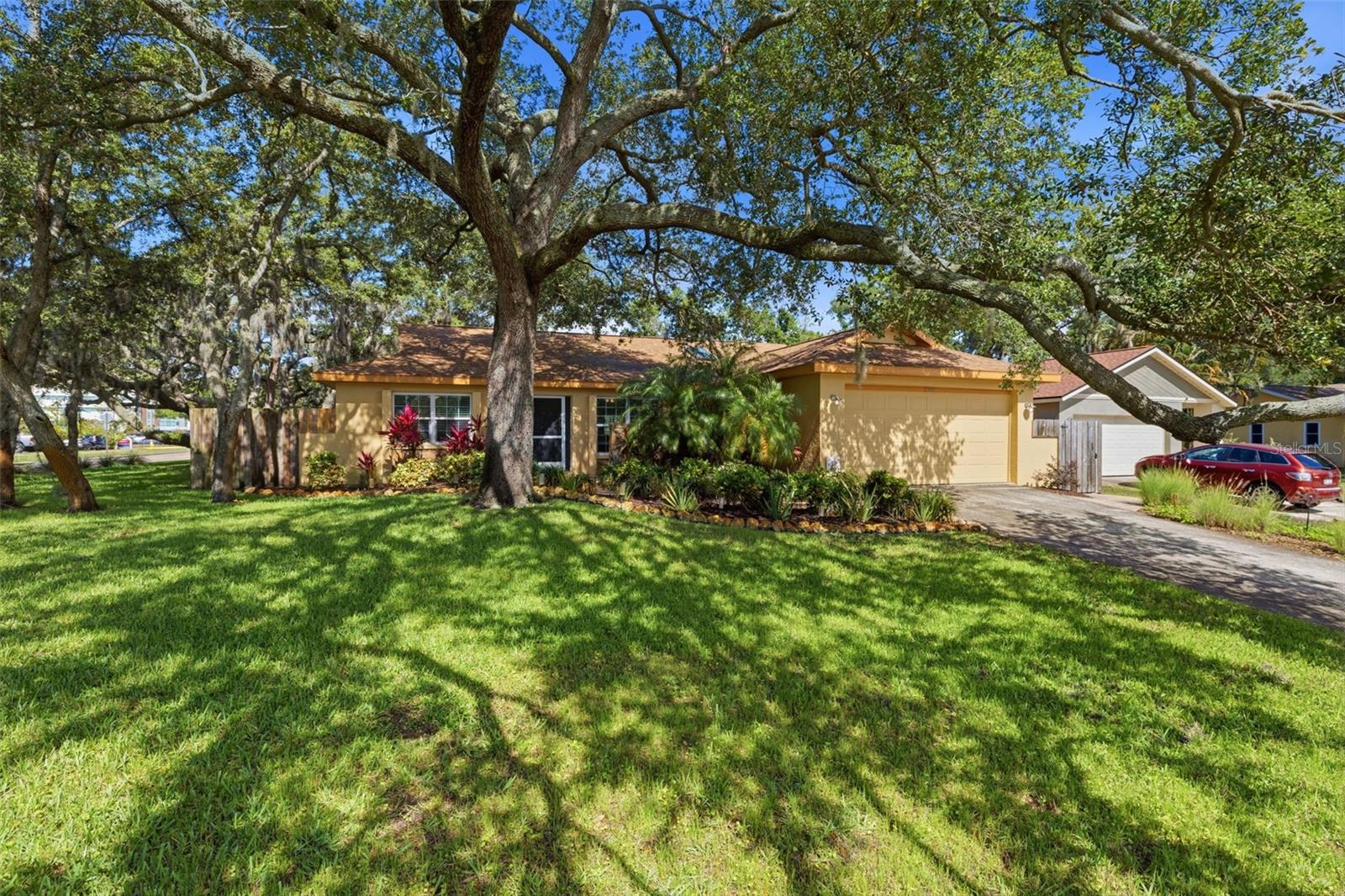 3301 Briarwood Lane, FL