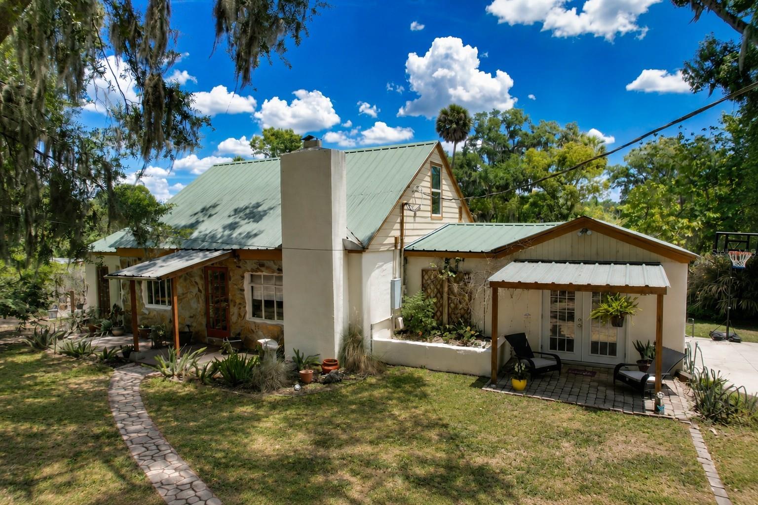 10824 Palmetto St, FL