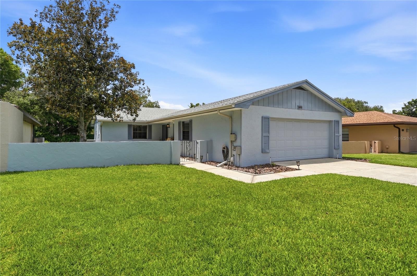 460 Pinehurst Court, FL