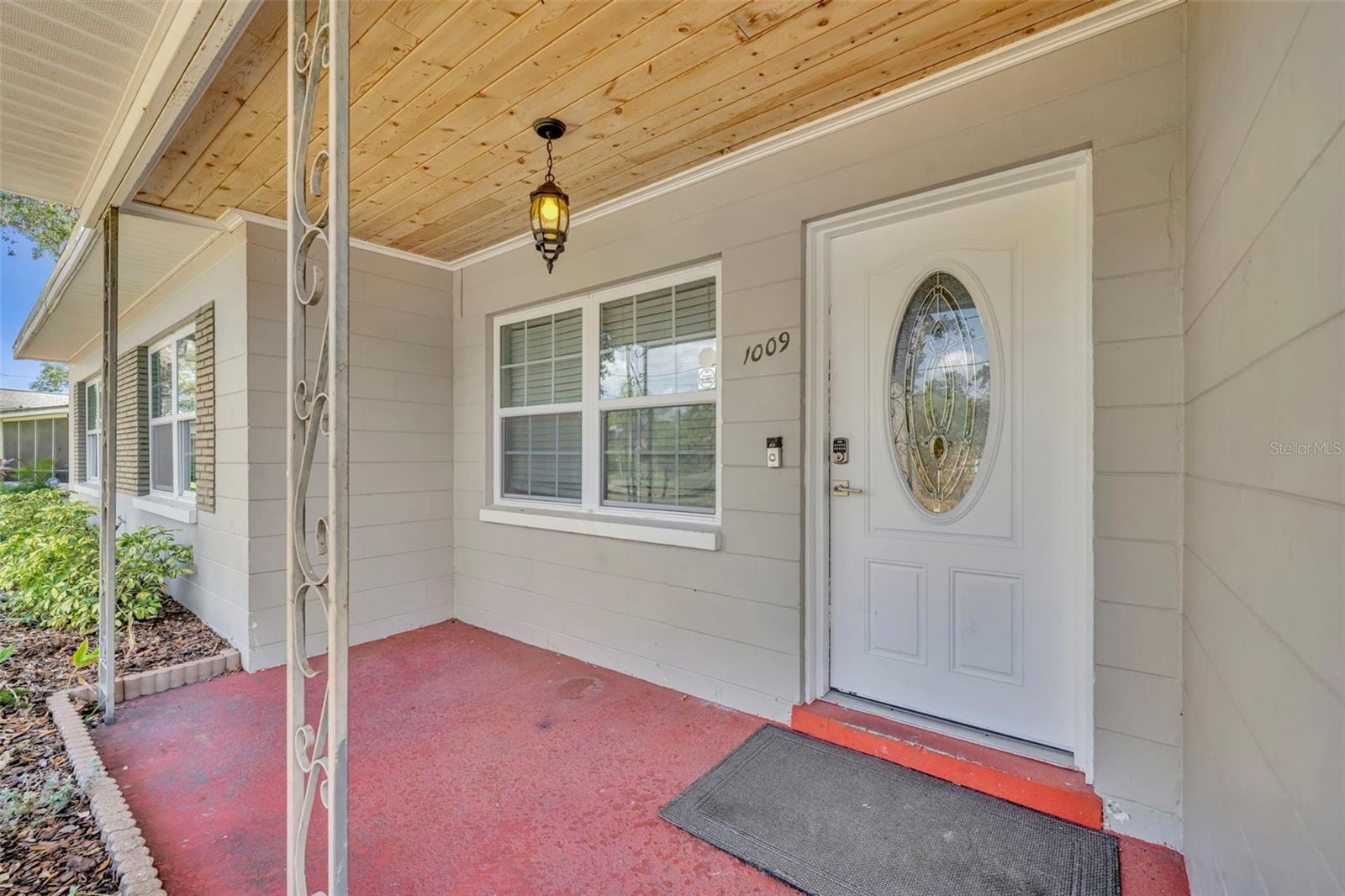 1009 Lake Bell Drive, FL
