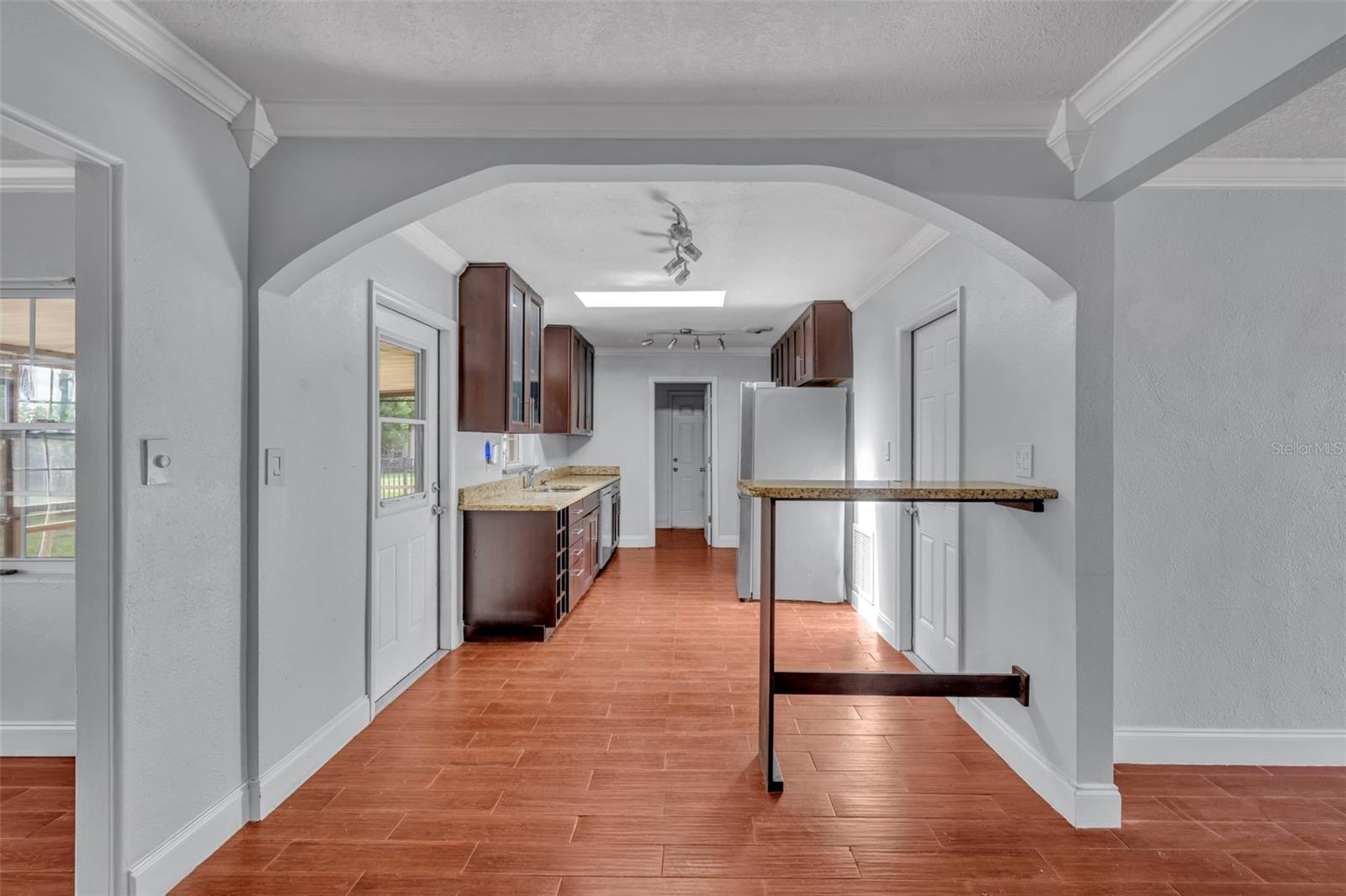 1009 Lake Bell Drive, FL