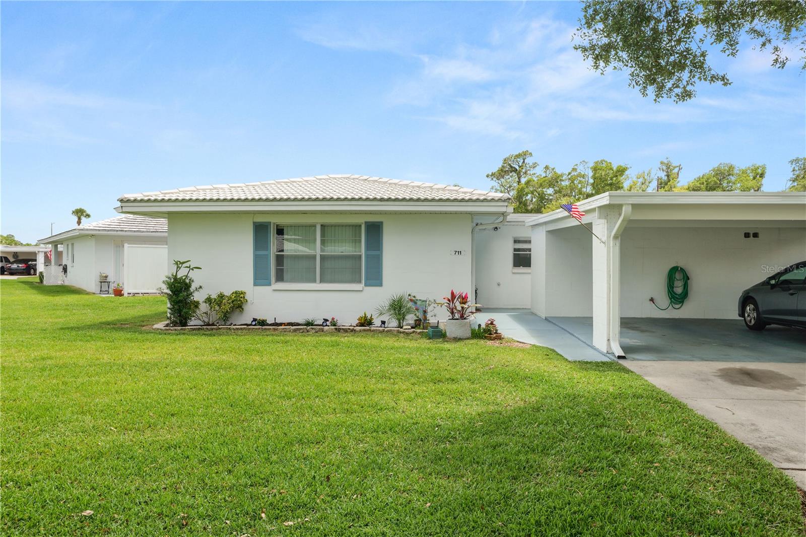 711 Barber Circle, FL