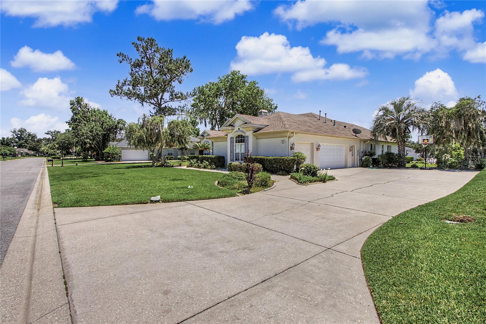 2114 25th Loop, FL