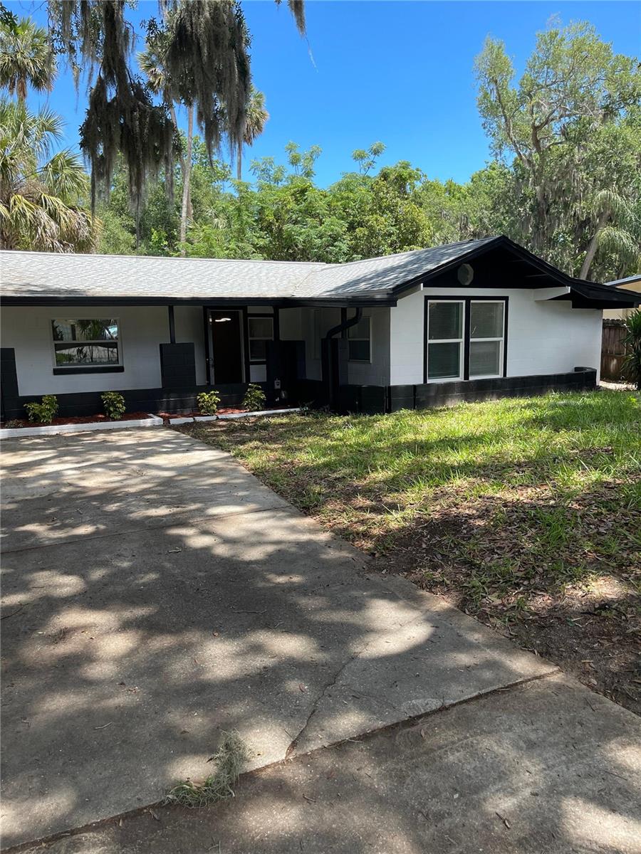 1139 Woodside Drive, FL