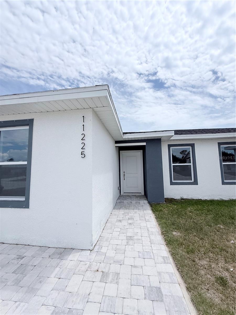 11225 Pendleton Ave, FL