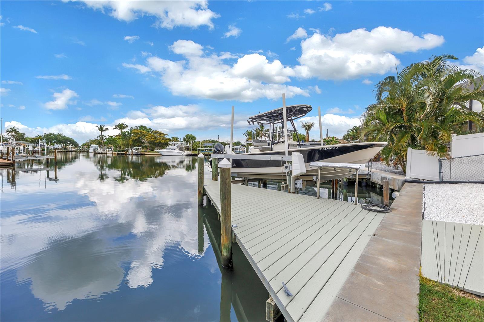 4911 Palmetto Point Dr, FL