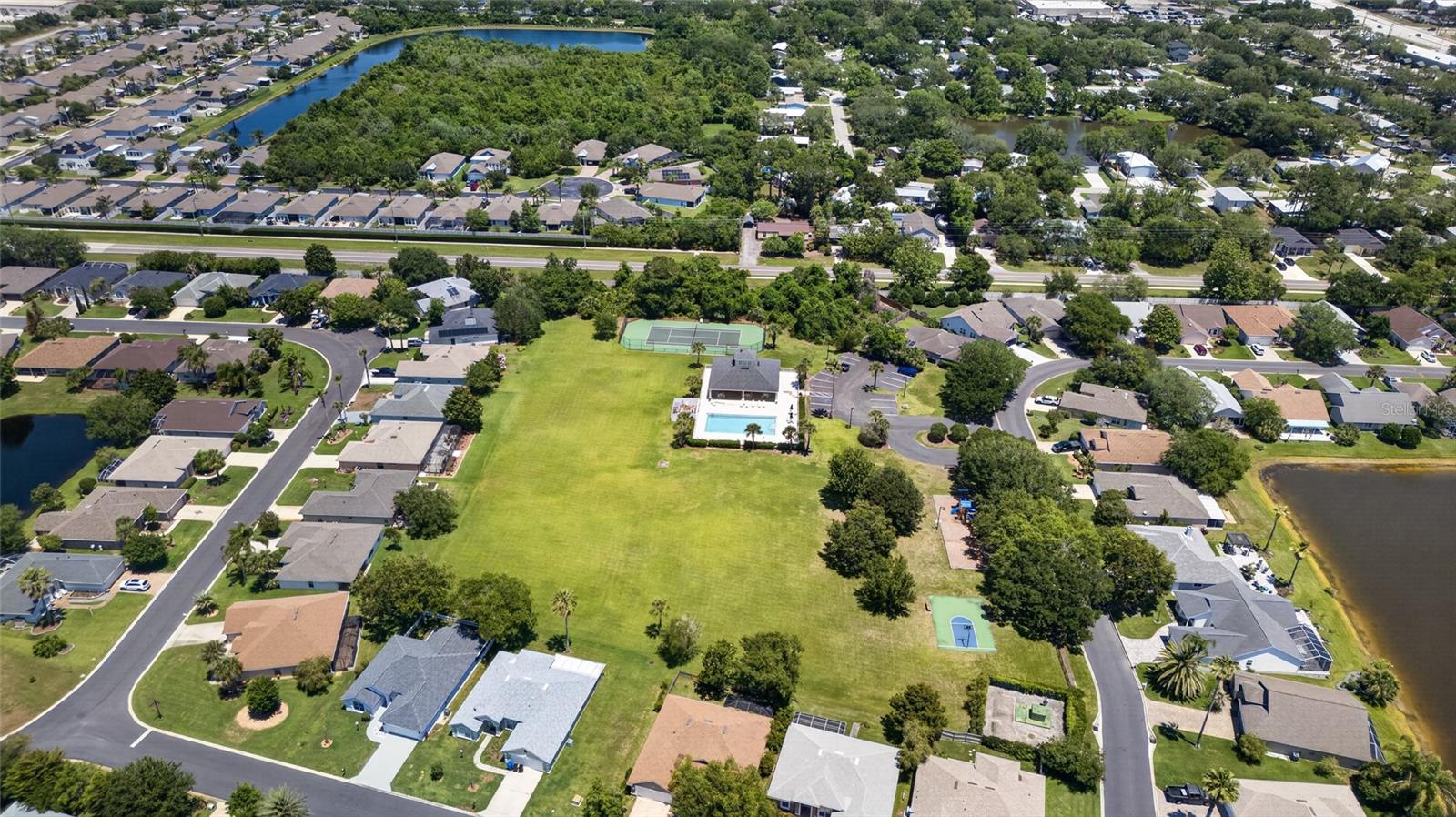 412 Players Court, FL