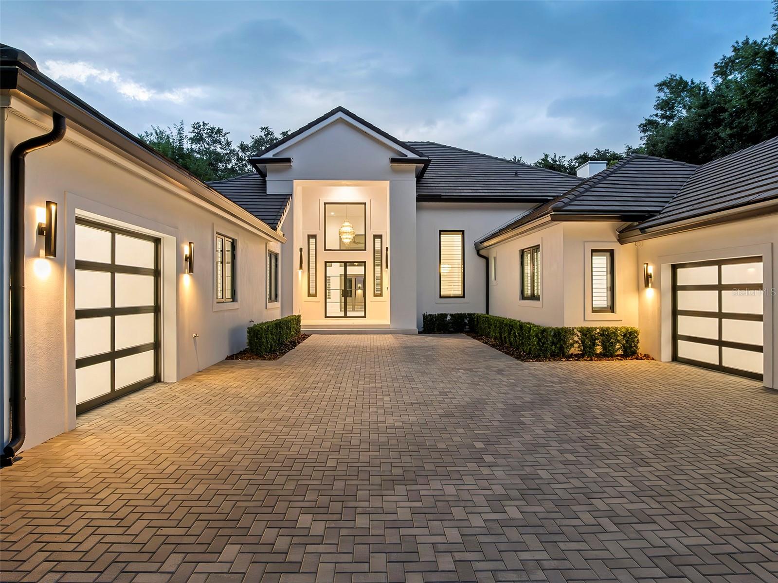 5199 Latrobe Dr, FL