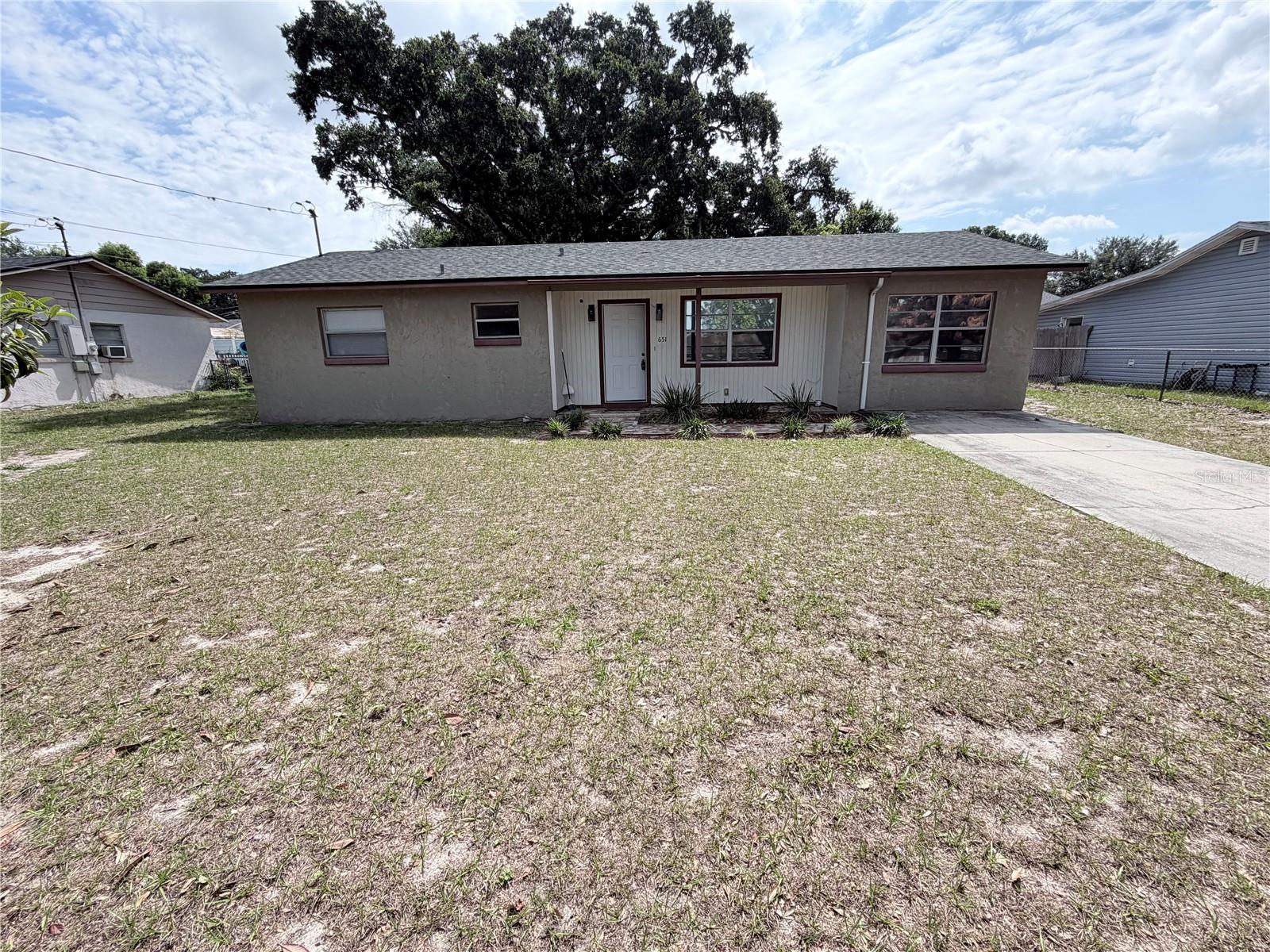 651 Duncan Cir W, FL
