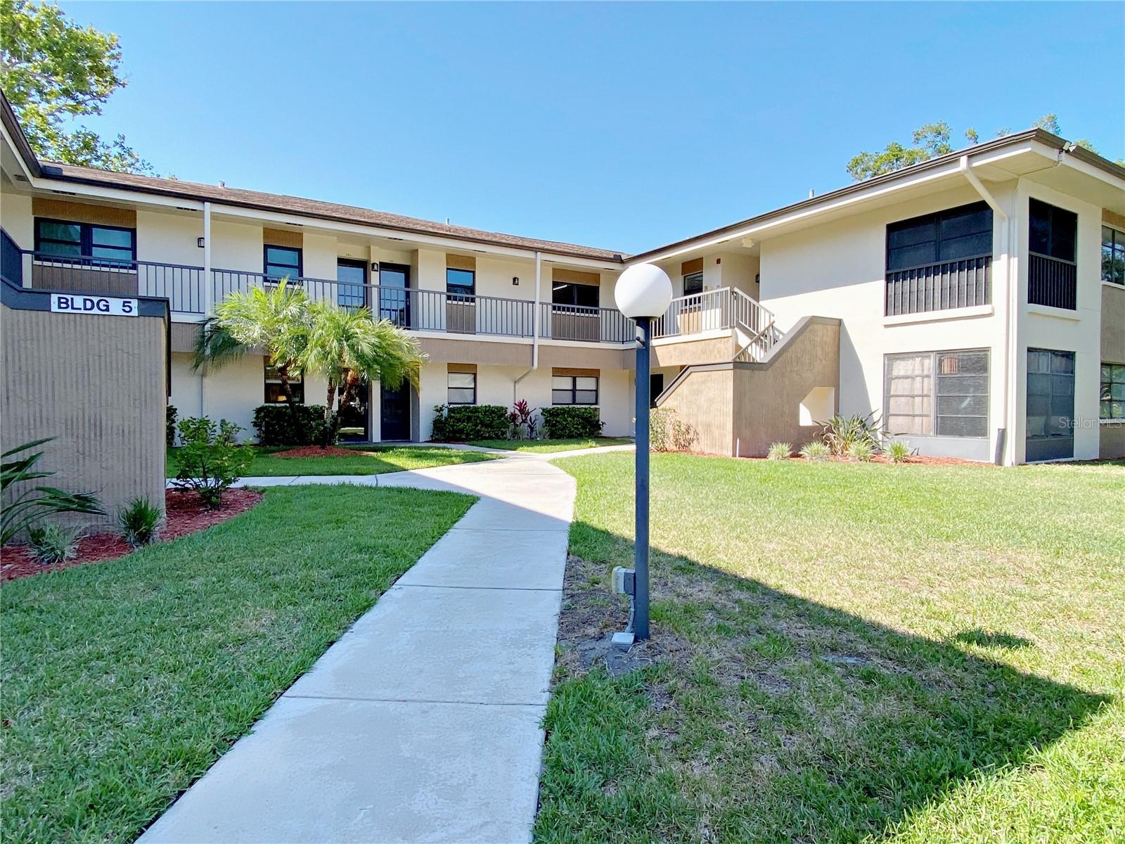 2700 Nebraska Ave #5-105, FL