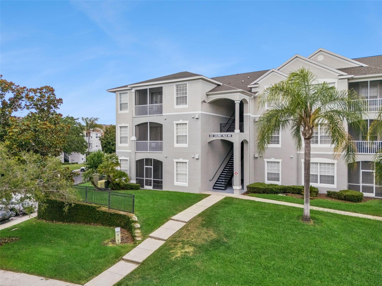 8107 Coconut Palm Way, FL