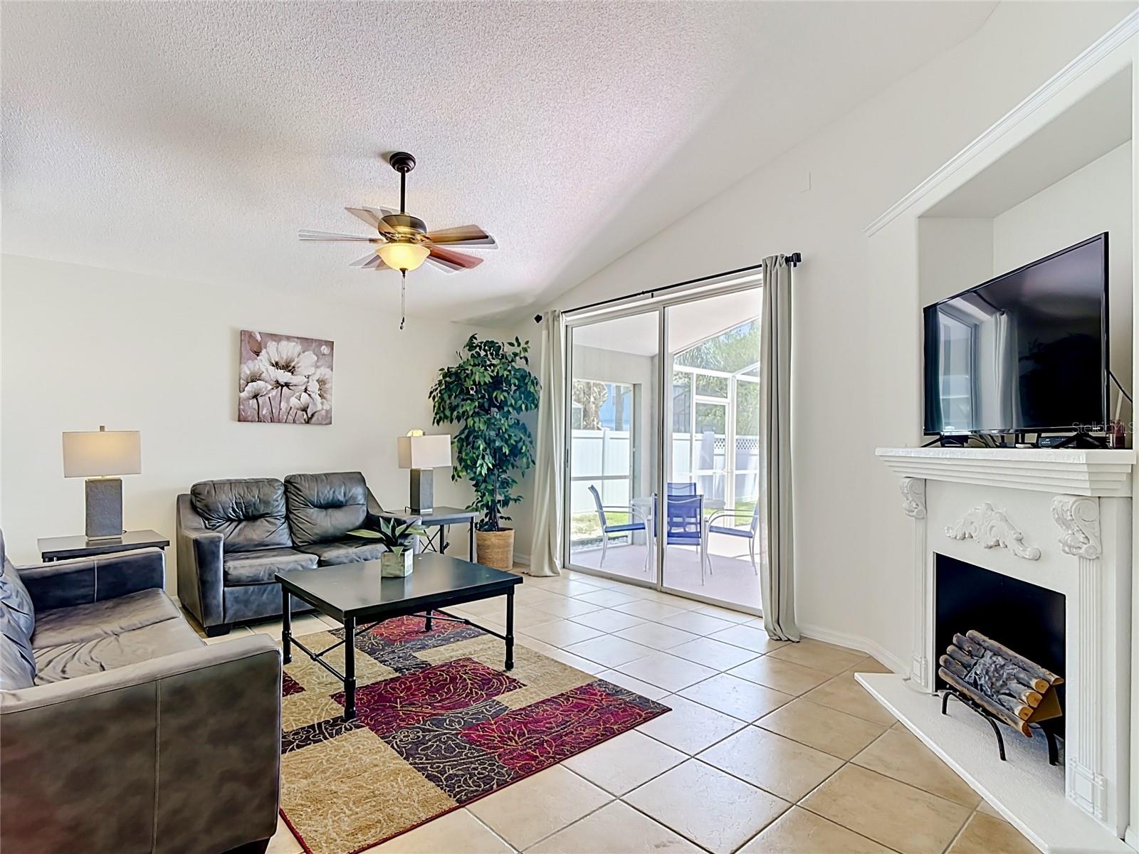 7949 Golden Pond Cir, FL