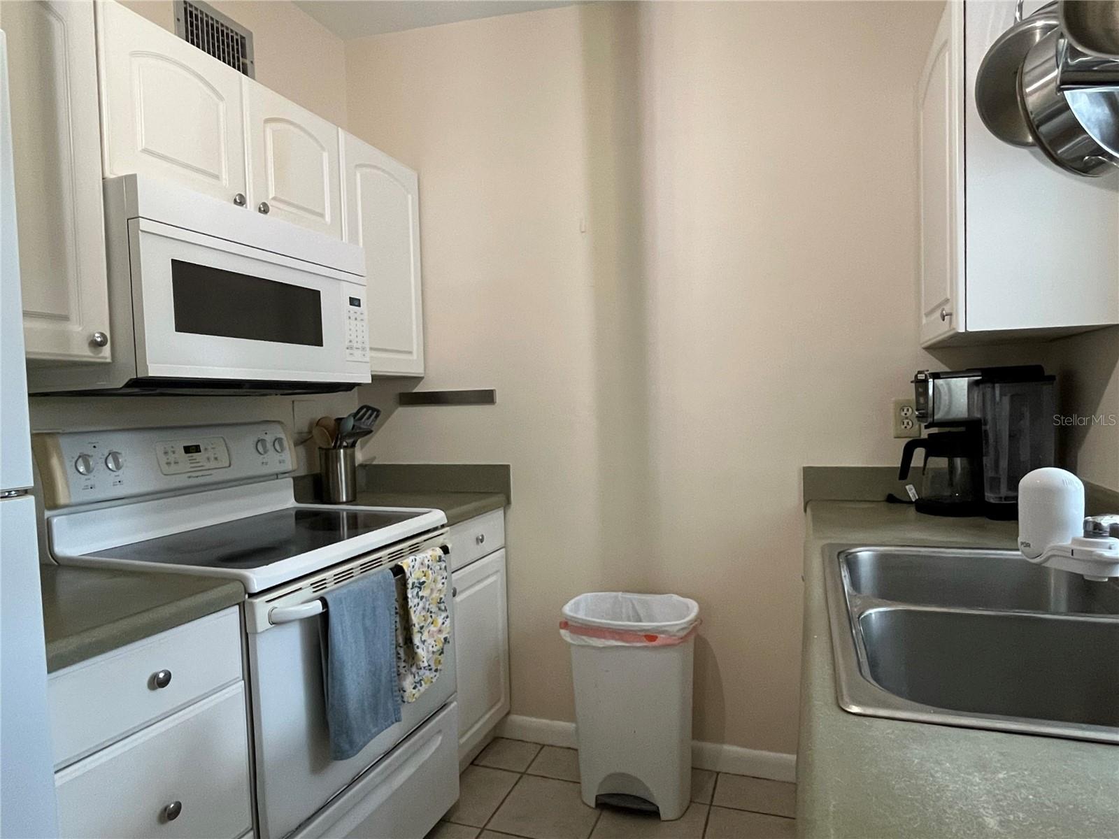 7110 Alvina Way, FL