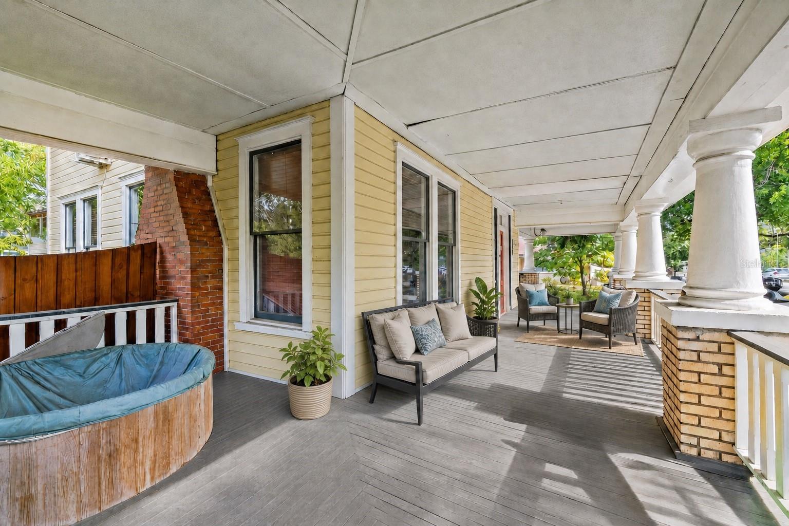5202 Seminole Avenue, FL