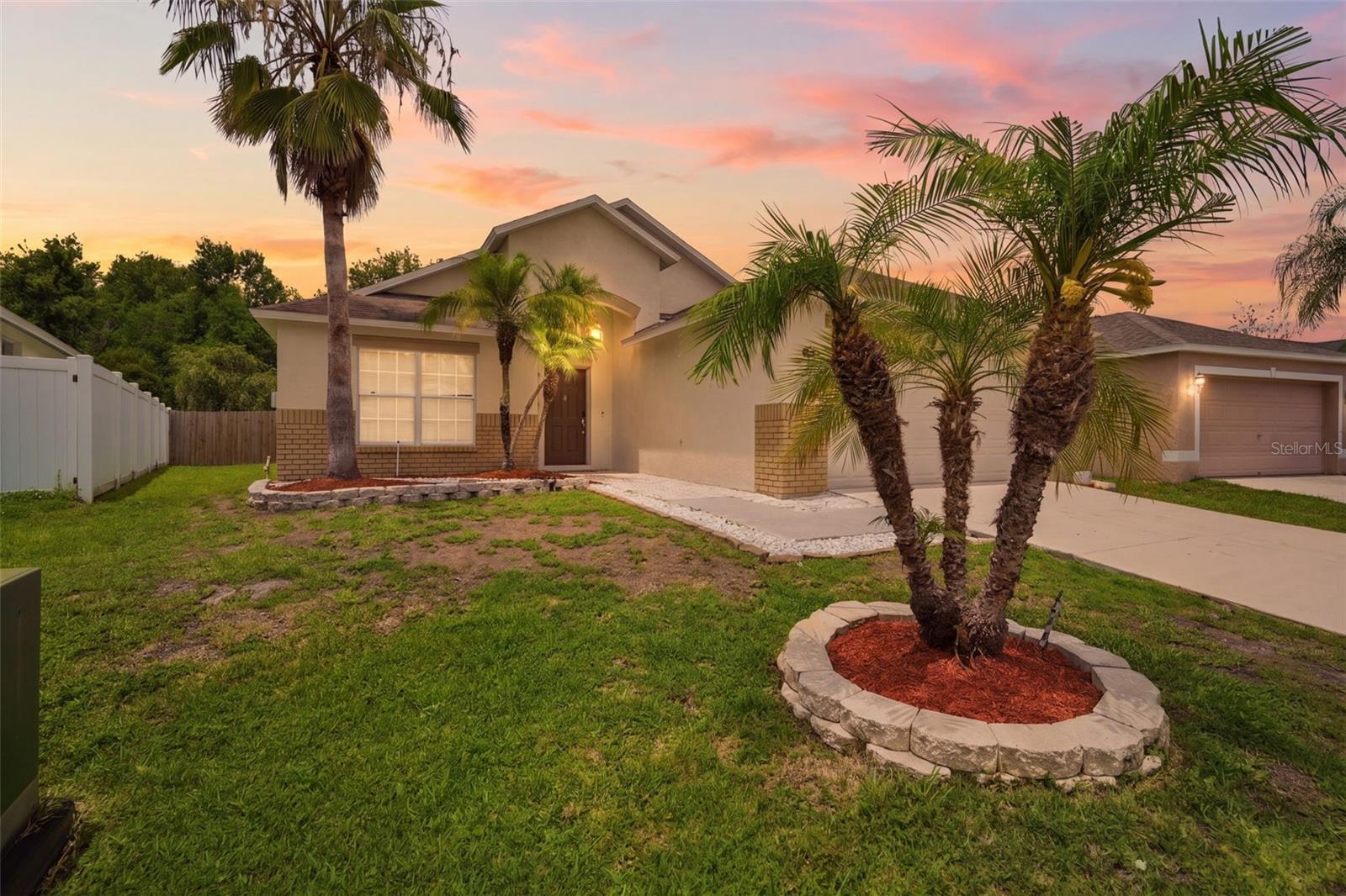 Land O Lakes, FL