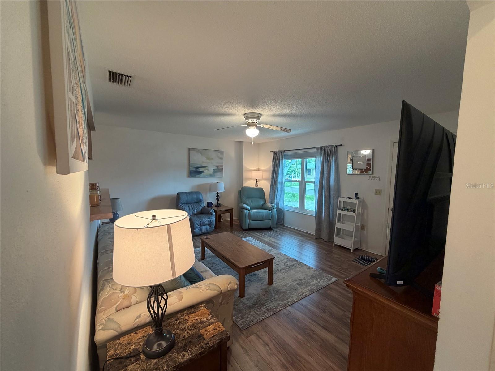 375 Yeager Street, FL