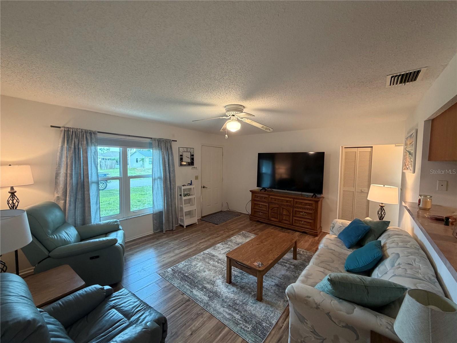 375 Yeager Street, FL