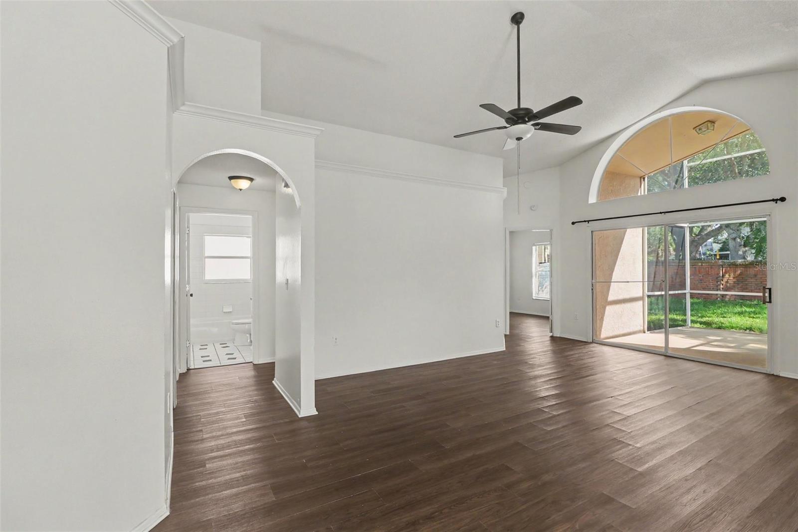 201 Lancer Oak Drive, FL