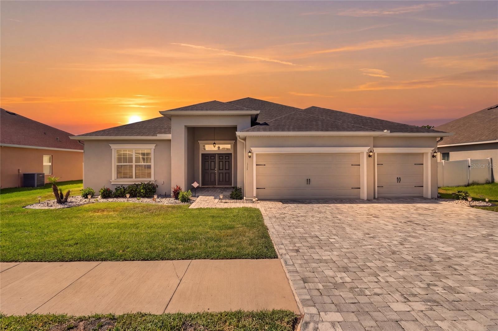 319 Travelers Creek Dr, FL