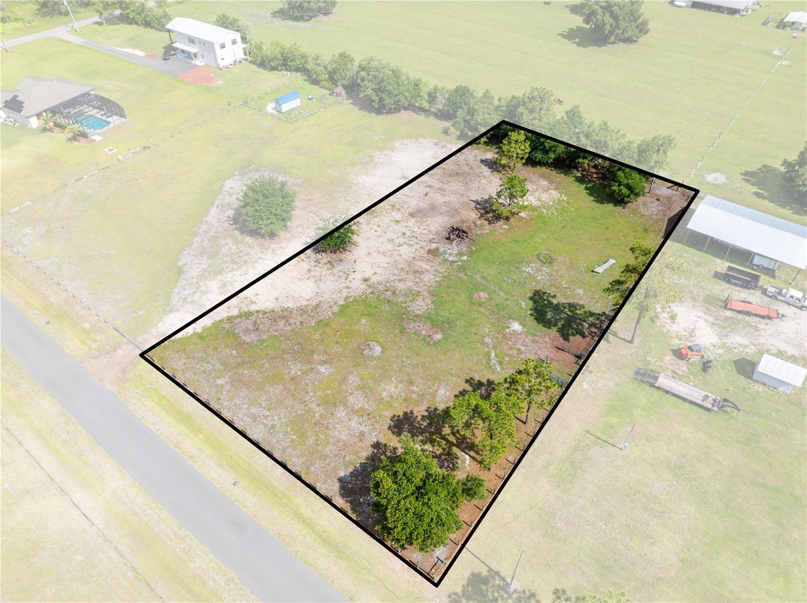 Hunting Lodge Dr, FL