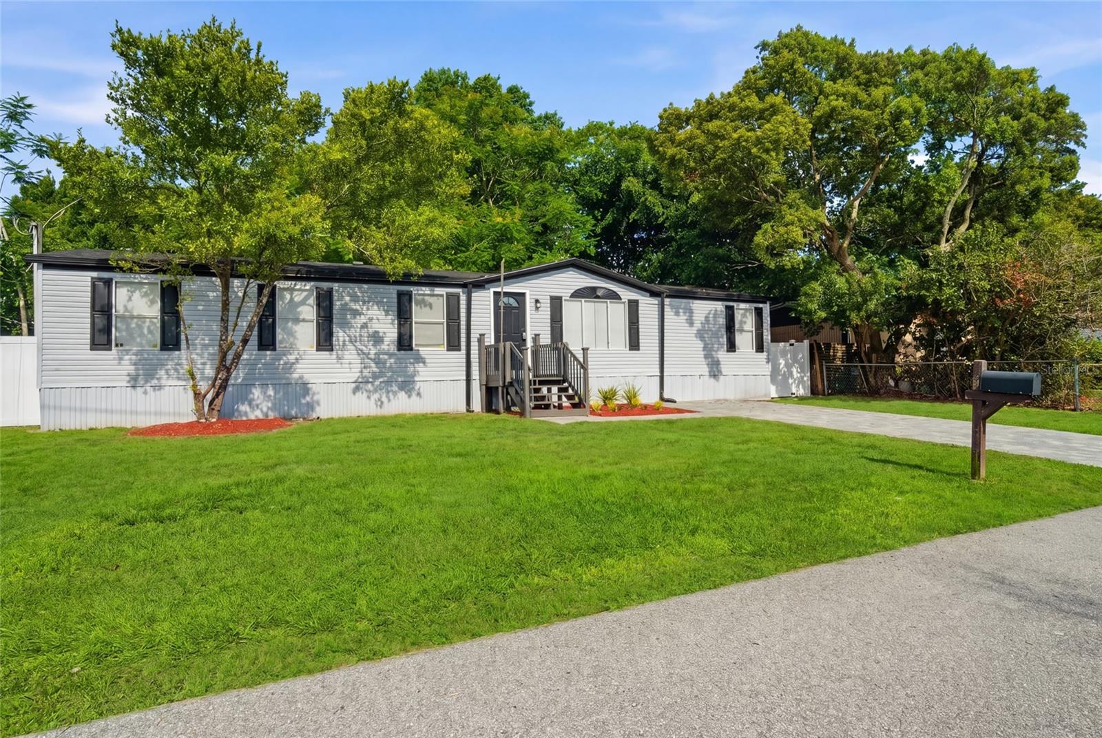 4519 Mobilaire Drive, FL