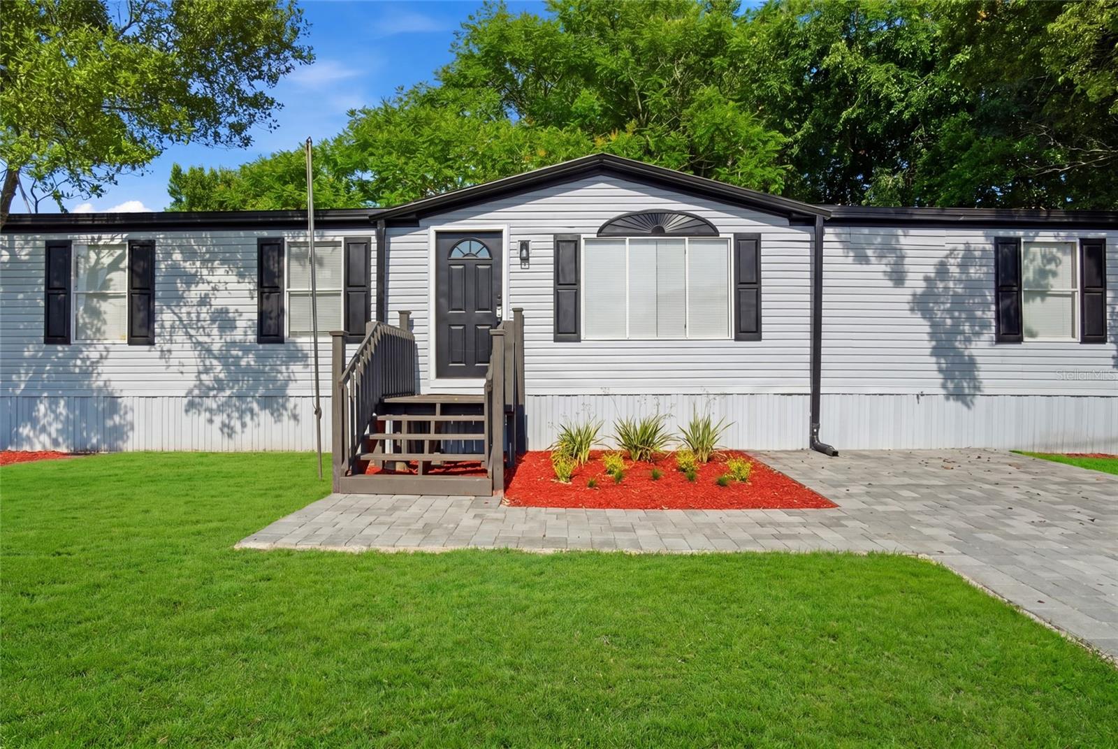 4519 Mobilaire Drive, FL