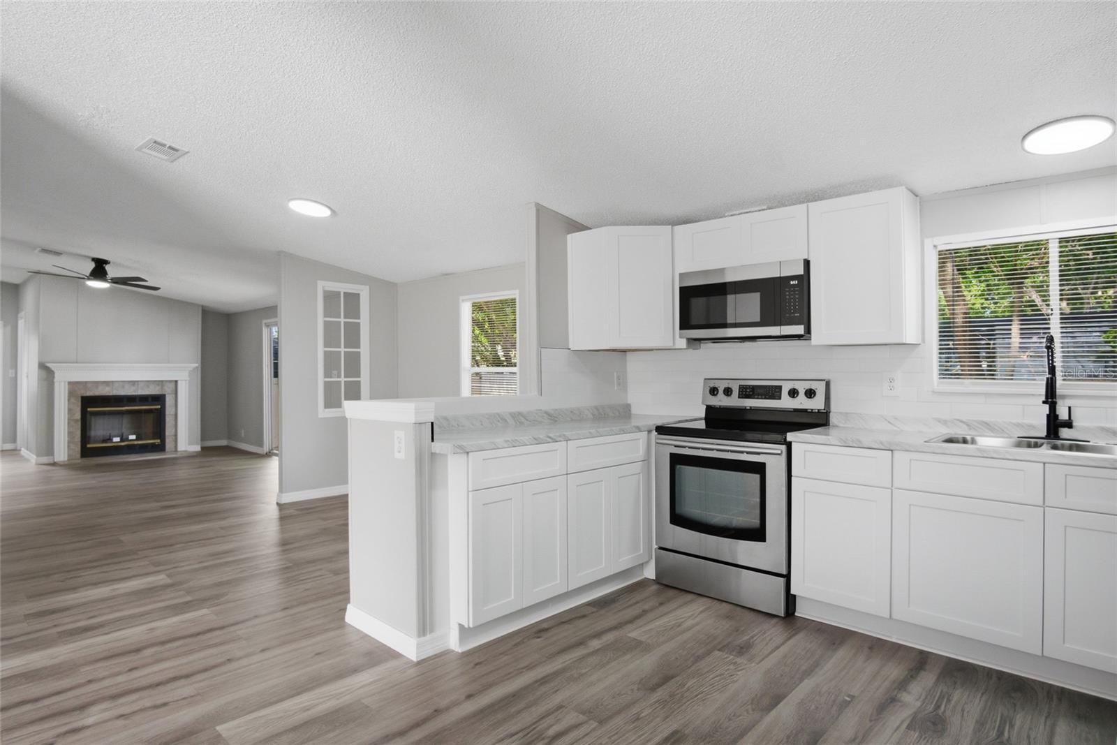 4519 Mobilaire Drive, FL