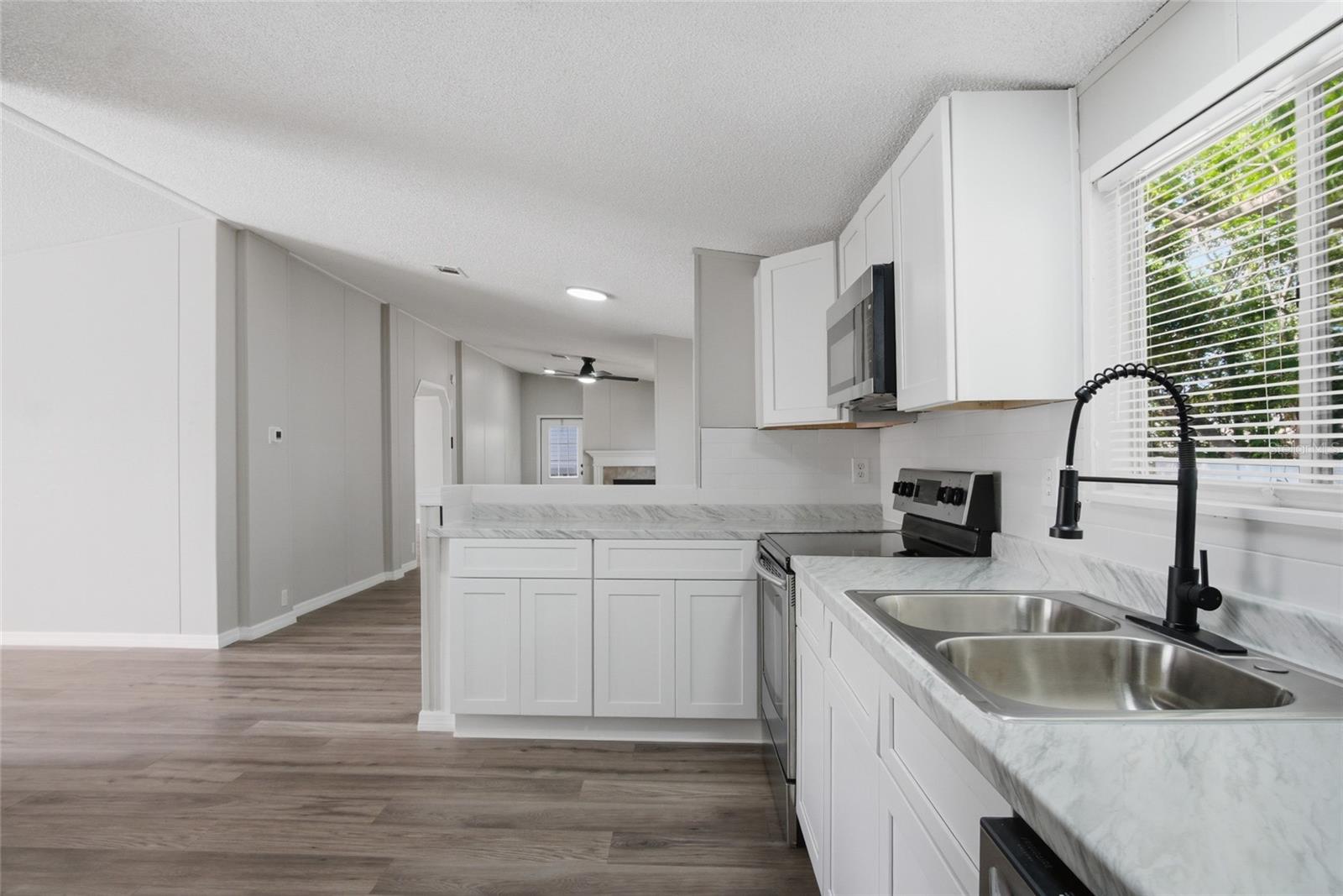 4519 Mobilaire Drive, FL