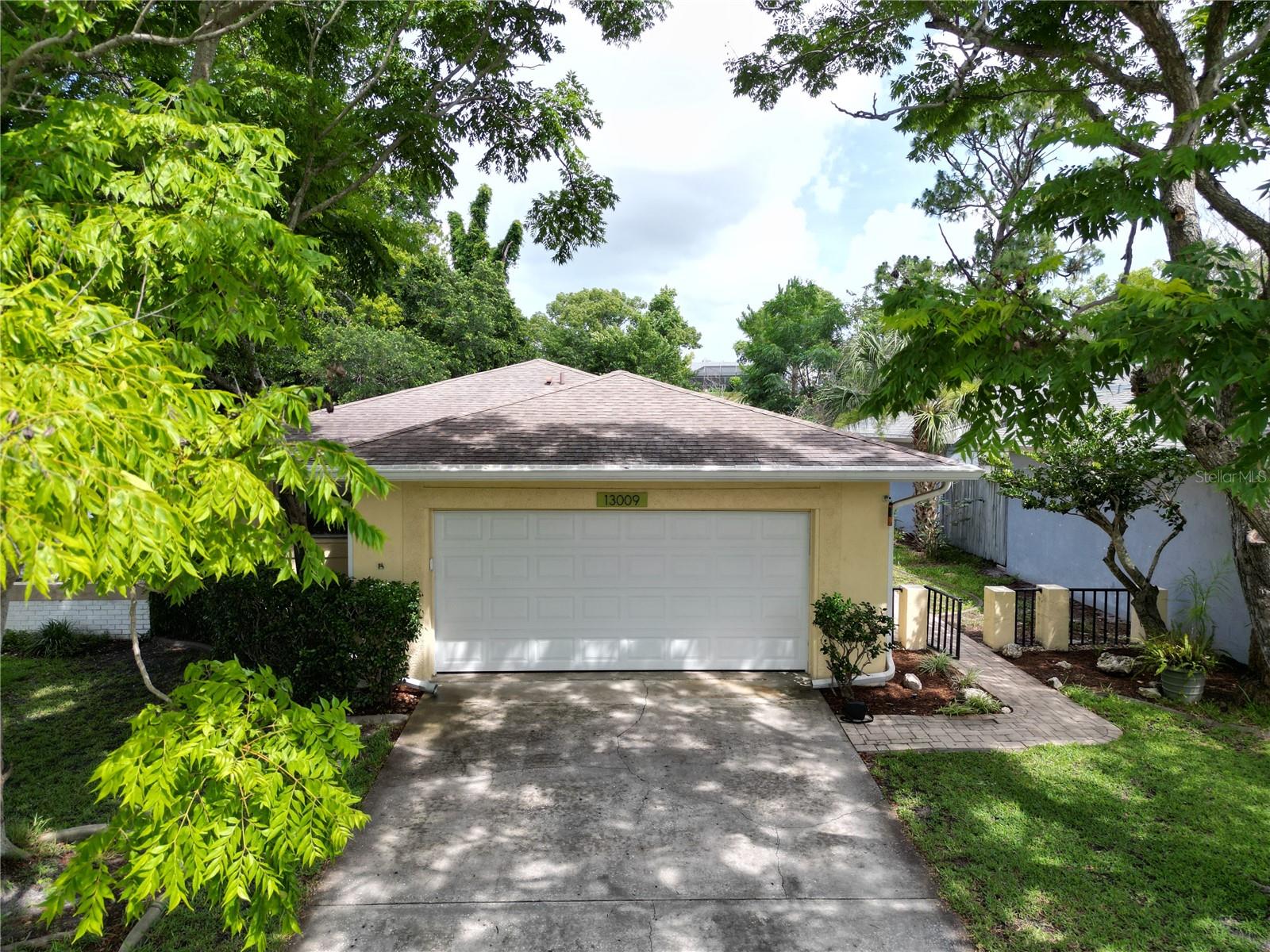 13009 Club Drive, FL