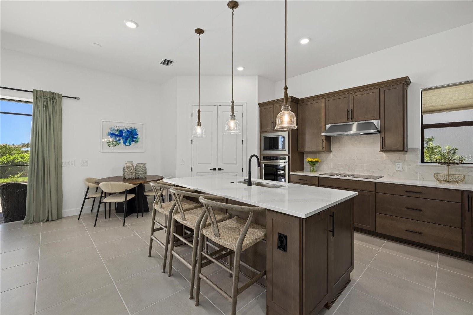 16211 Hidden Oak Loop, FL