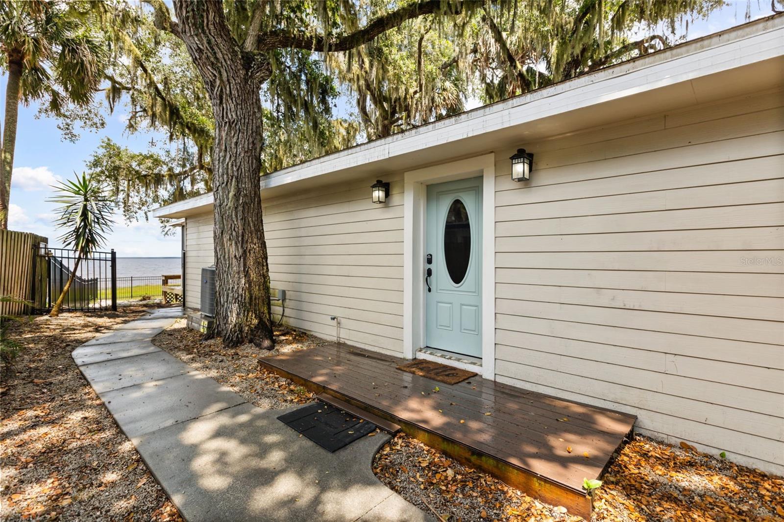 2462 Fort Lane Road, FL