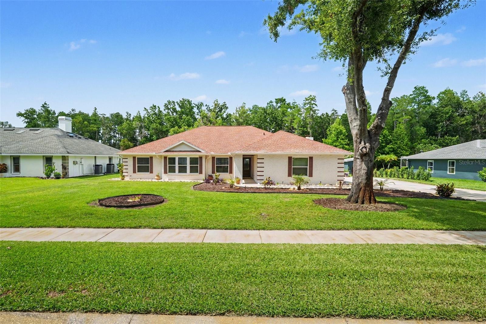 1015 Hastings Ct, FL