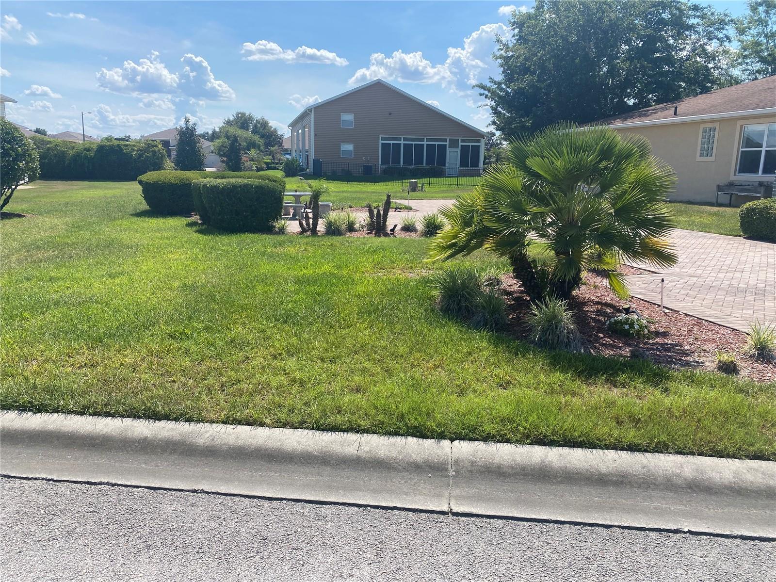 368 Motorcoach Dr S, FL