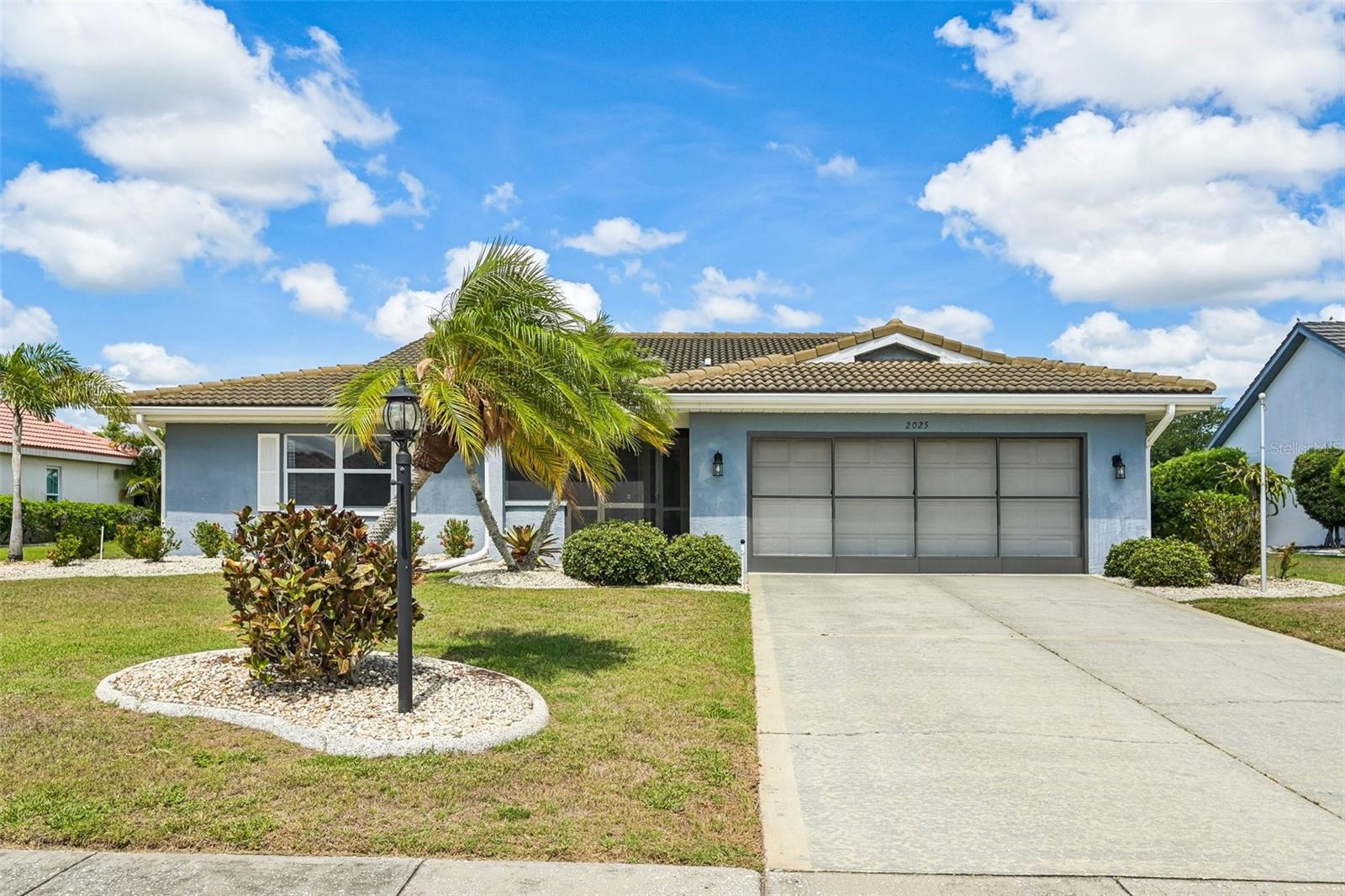 2025 New Bedford Drive, FL
