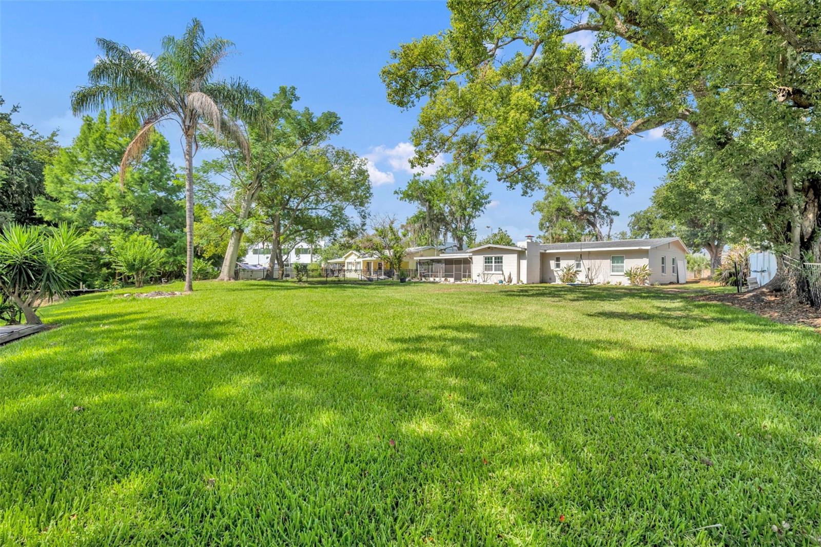 1009 Lake Bell Drive, FL
