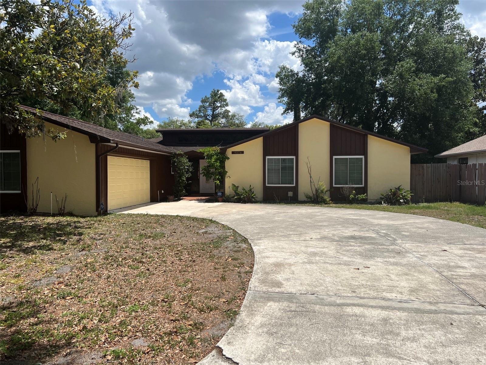 4576 North Lane, FL