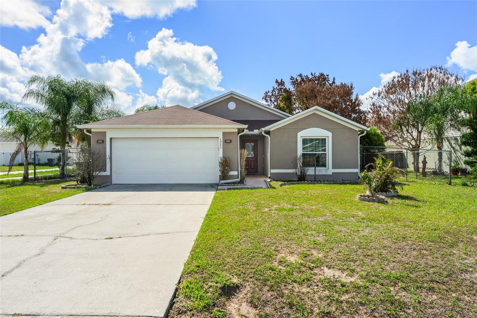 1923 Manatee Dr, FL