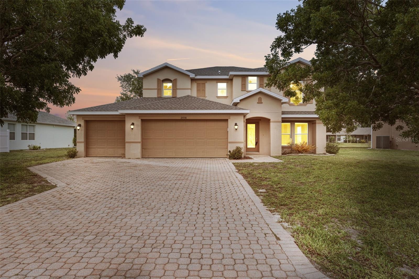 25134 Palisade Rd, FL