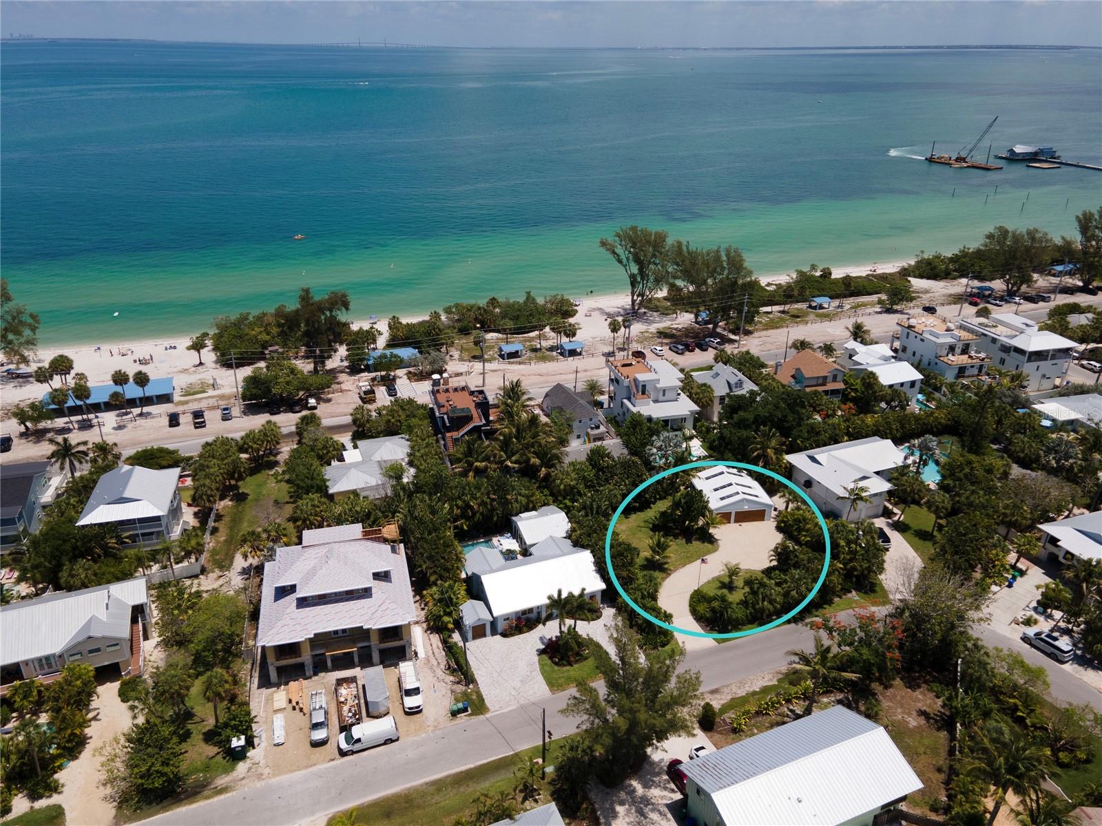 240 Gladiolus St, FL