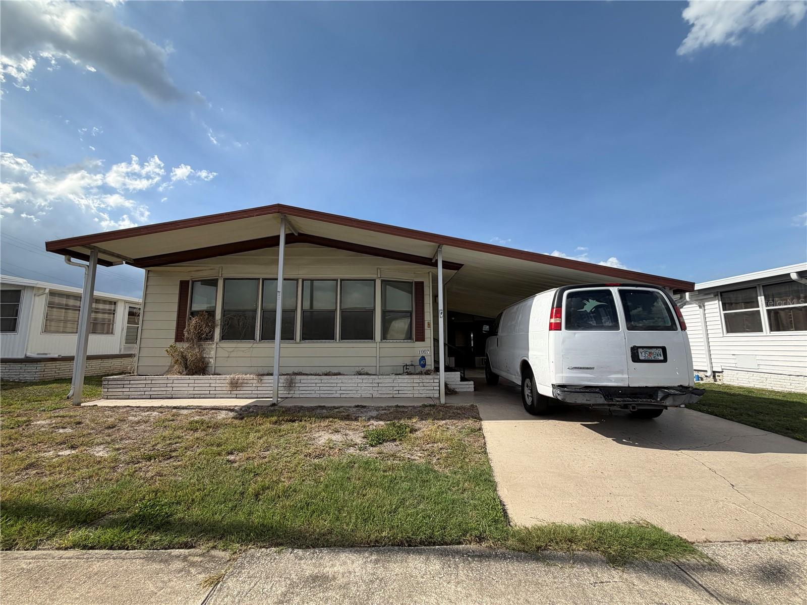 1007 Cassandra Ln, FL