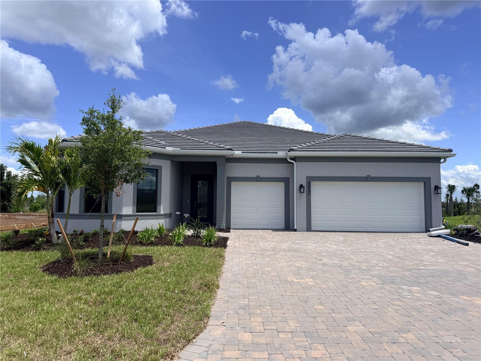 5031 Golden Shore Ct, FL