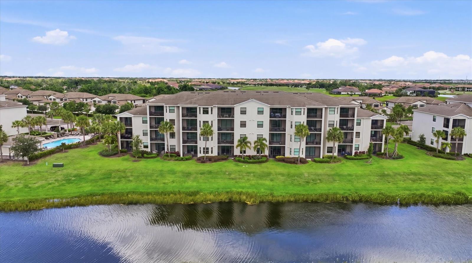 17810 Gawthrop Dr #203, FL