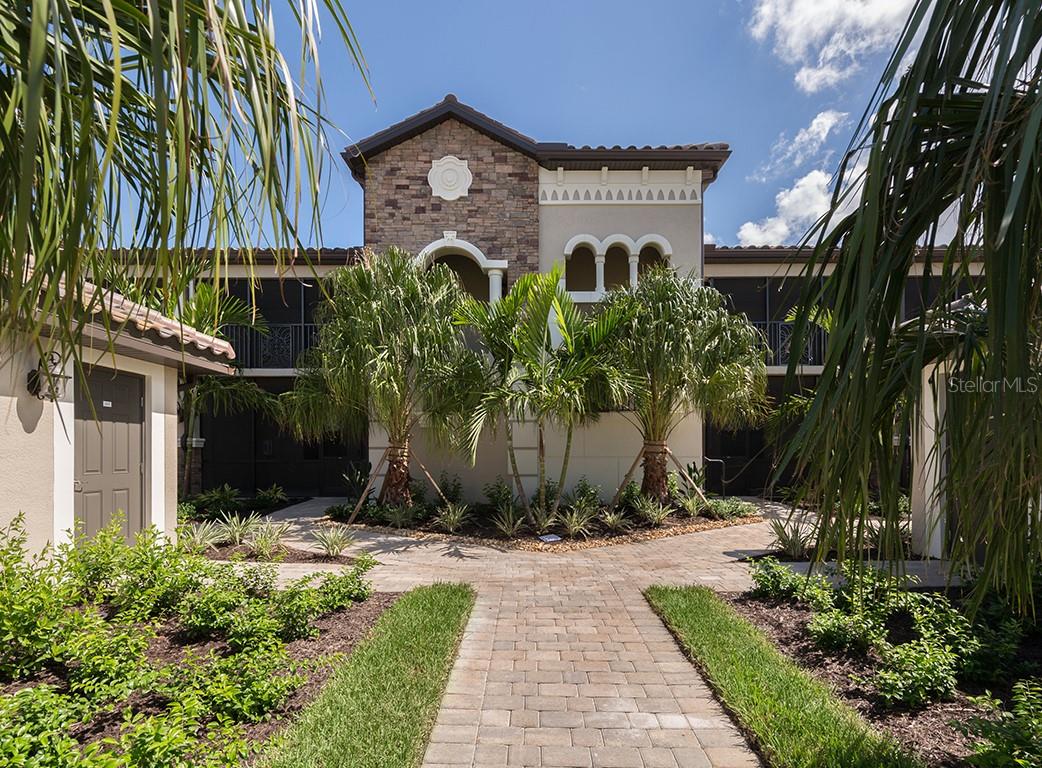 5528 Palmer Cir #105, FL