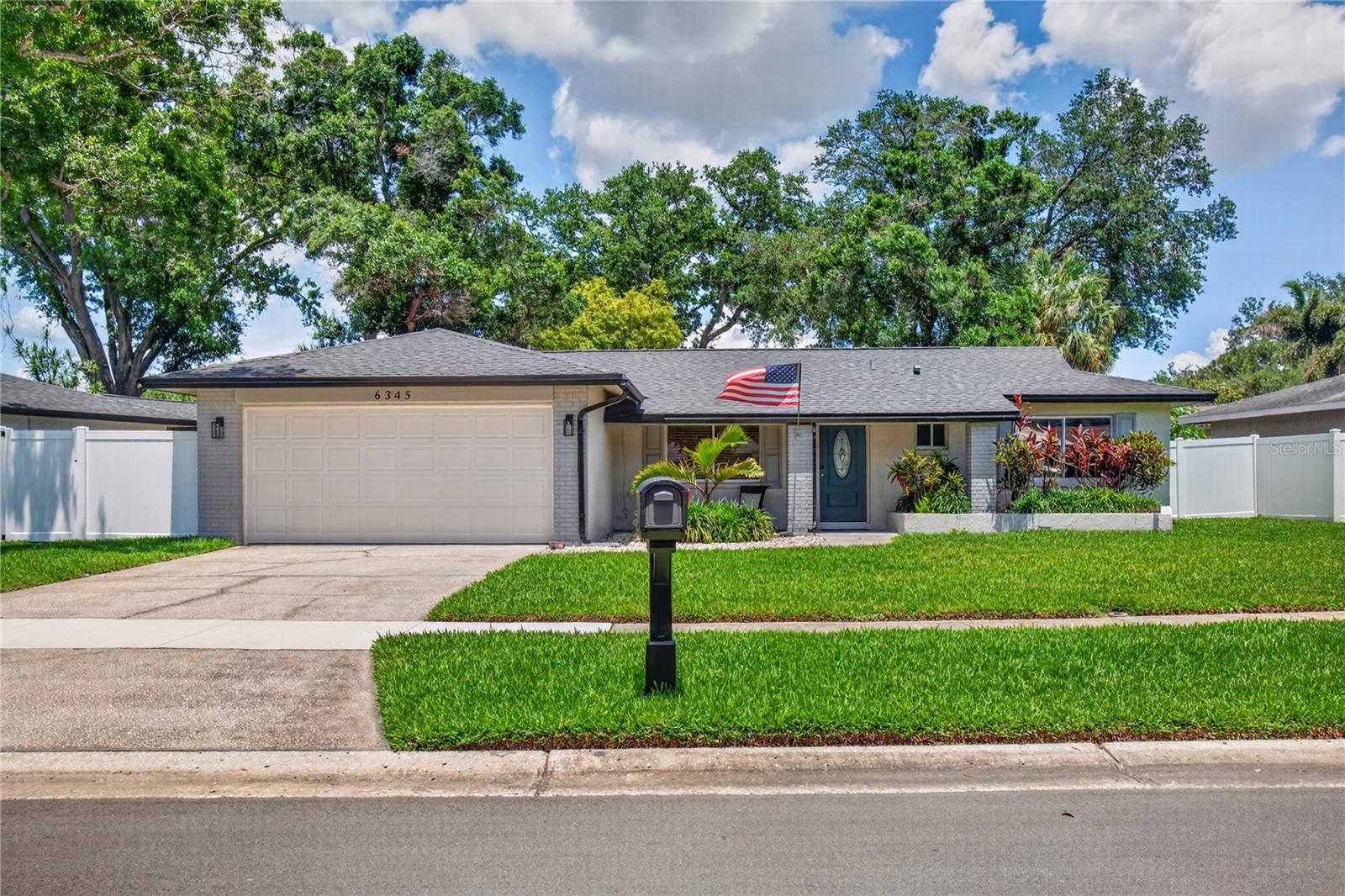 6345 Woodland Blvd N, FL