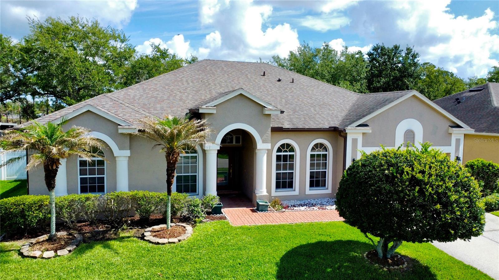 529 Belhaven Falls Dr, FL