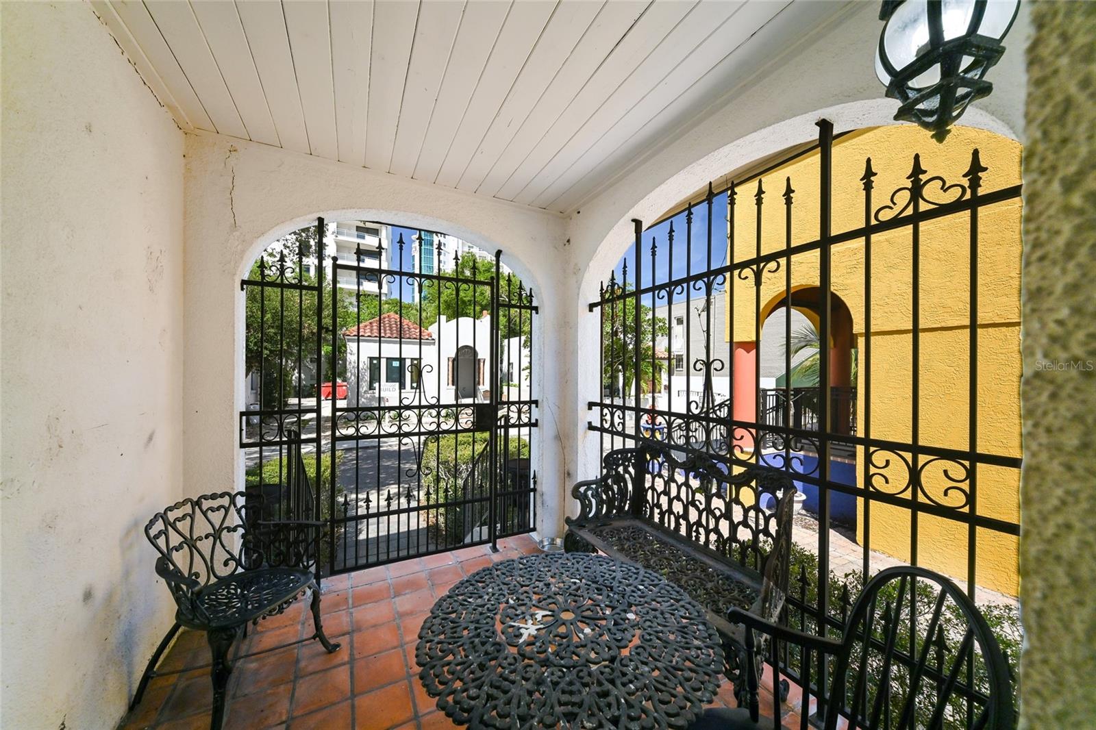 411 Burns Court, FL