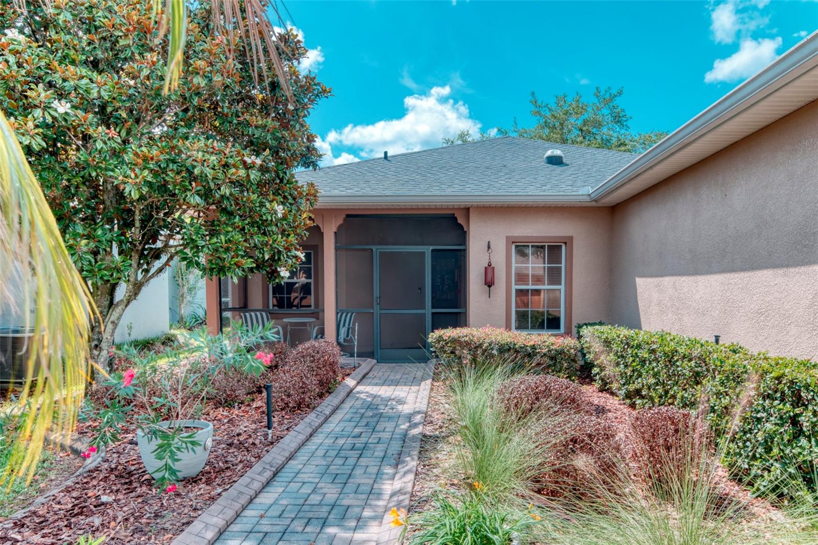 513 Heartwell Dr, FL