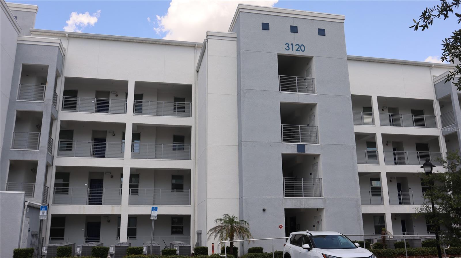 3120 Paradox Circle, FL