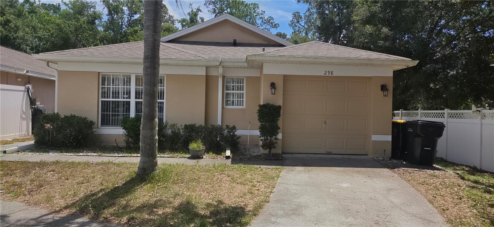 298 Hammock Ct, FL