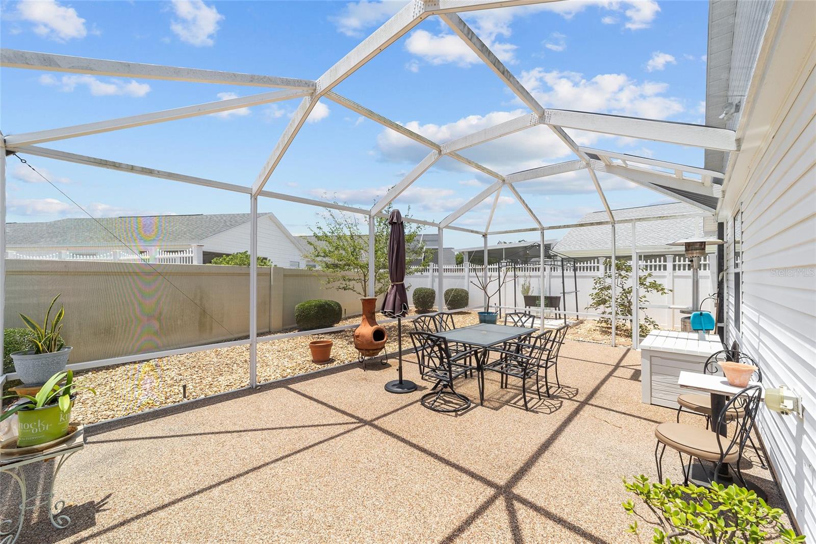 418 Flossmoor Court, FL